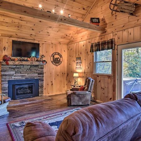 Natures Retreat With Hot Tub 7 Mi To Bryson City Whittier エクステリア 写真