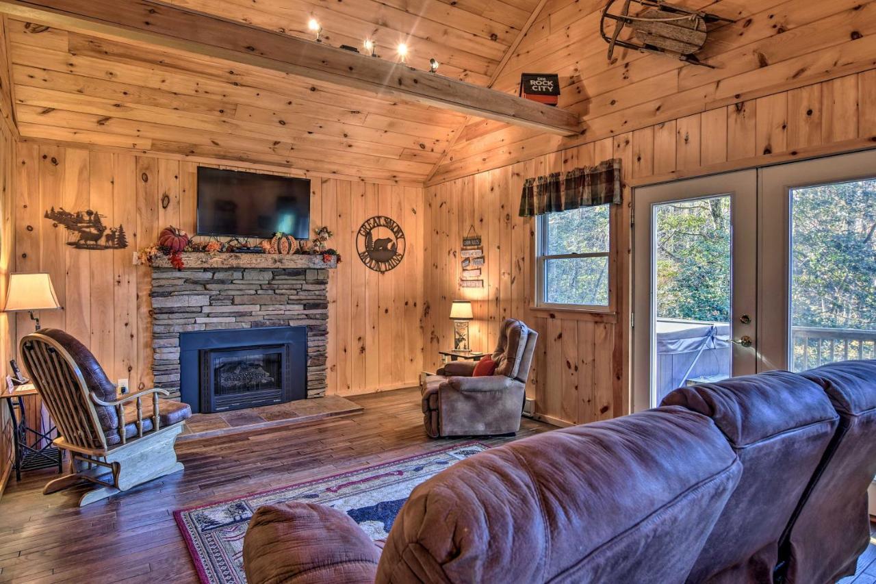 Natures Retreat With Hot Tub 7 Mi To Bryson City Whittier エクステリア 写真