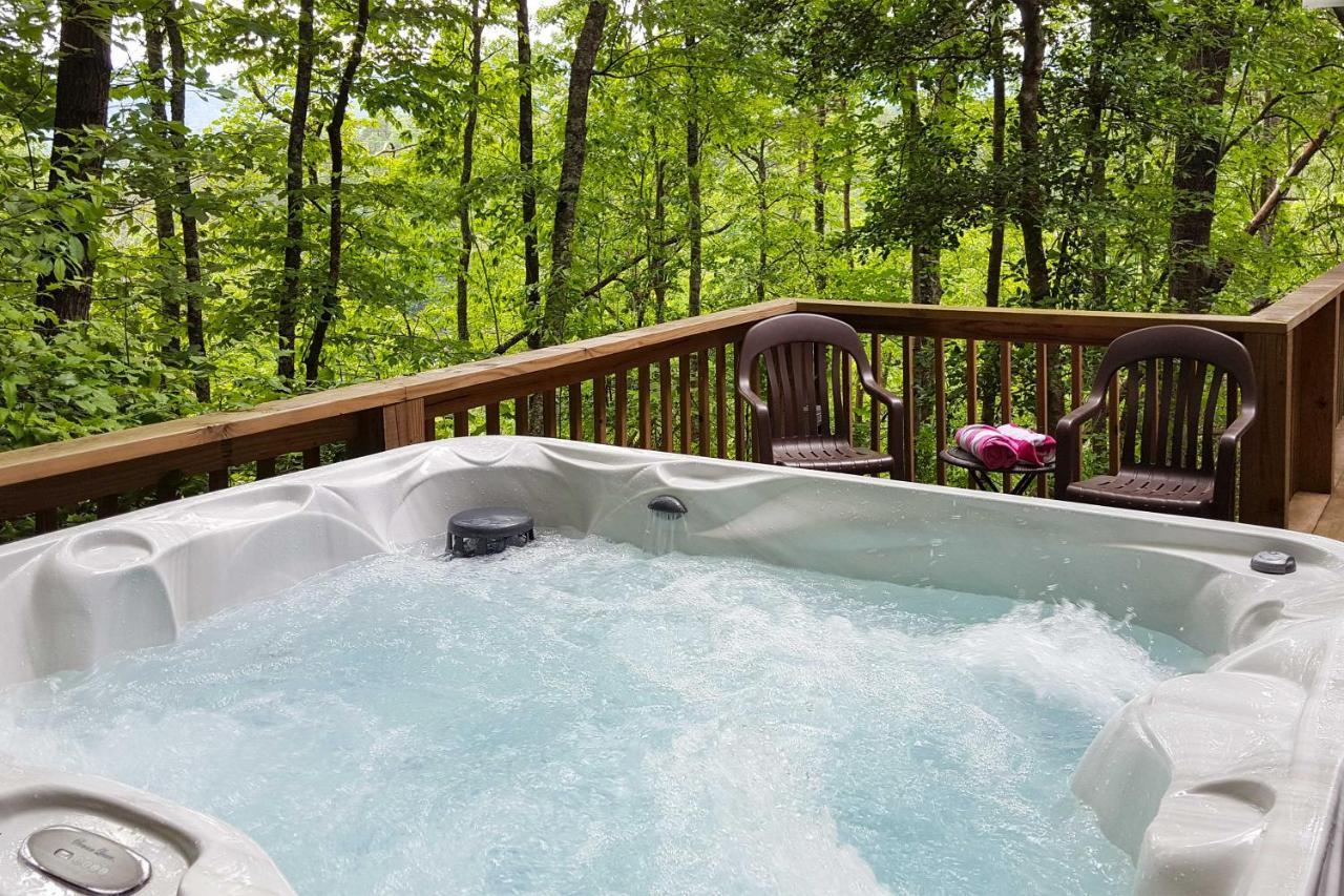 Natures Retreat With Hot Tub 7 Mi To Bryson City Whittier エクステリア 写真