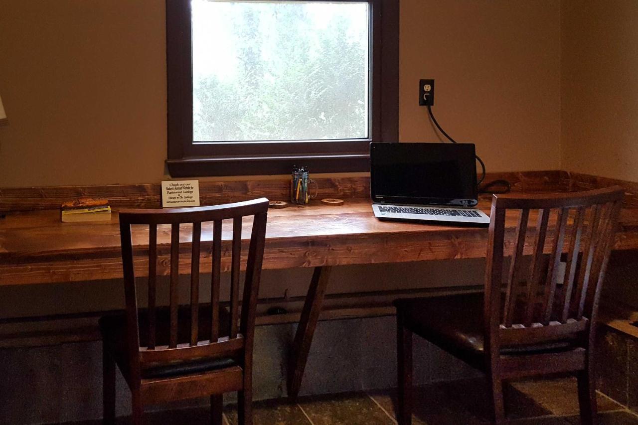 Natures Retreat With Hot Tub 7 Mi To Bryson City Whittier エクステリア 写真